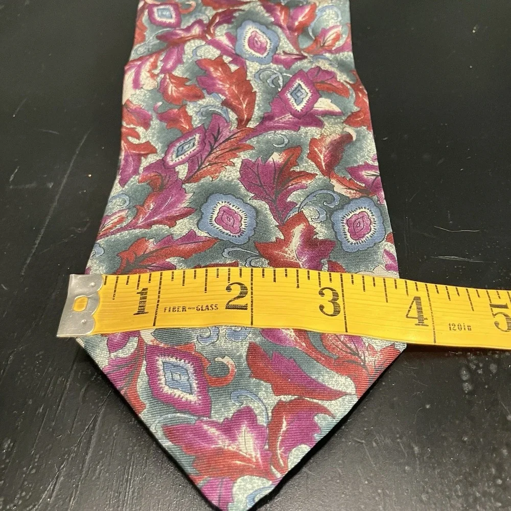 Christian Dior Monsieur Silk Tie Floral Paisley Gray Purple Red Vintage USA 100%